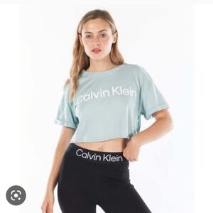 CALVIN KLEIN blue green cropped performance tee shirt top NWT